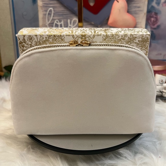 Christian Dior Pouch - Picture 5 of 8